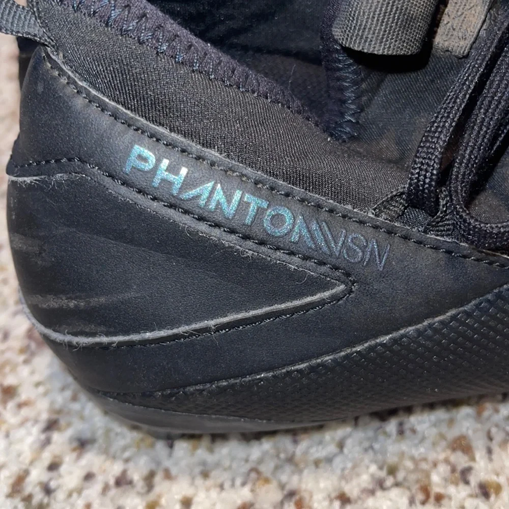 Phantom vsn Nike Soccer Cleats Youth sz 3.5